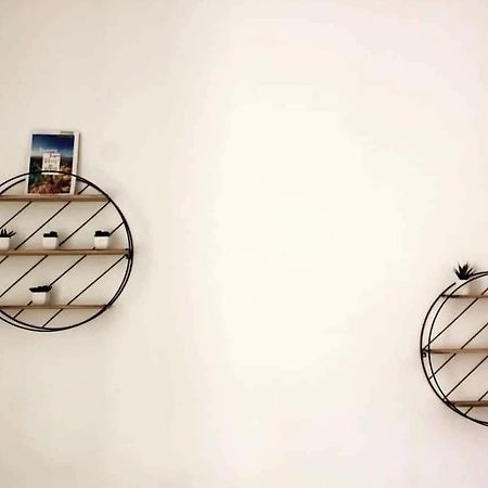 Au Coeur De Saint Chamas 아파트 외부 사진